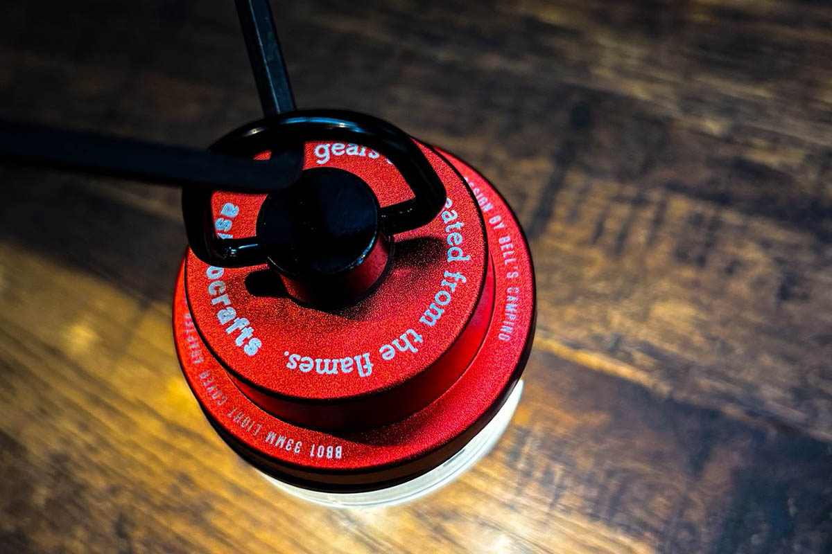 アシモクラフツの新作が豊作。Asigrip形状の自在金具、焚き火用風防