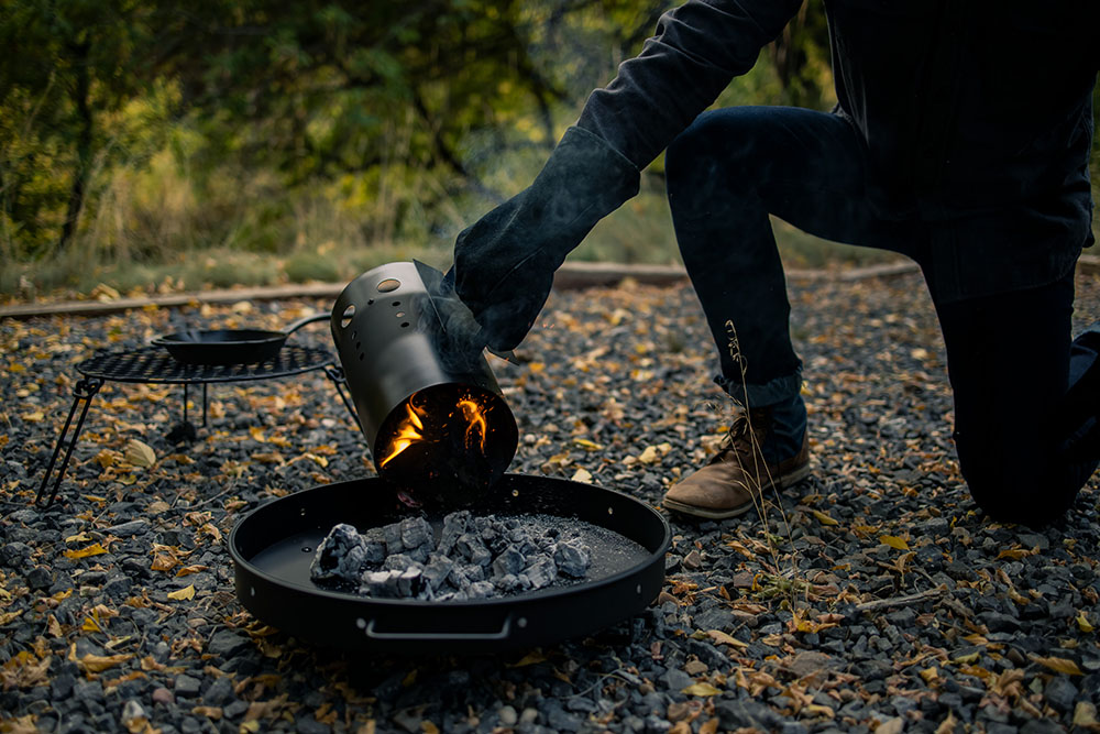 ベアボーンズの焚き火アイテムが豊作。今度は円形焚き火台とチャコール