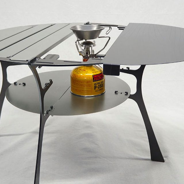 話題のギアブランド「トリパスプロダクツ」から、天板が可変する