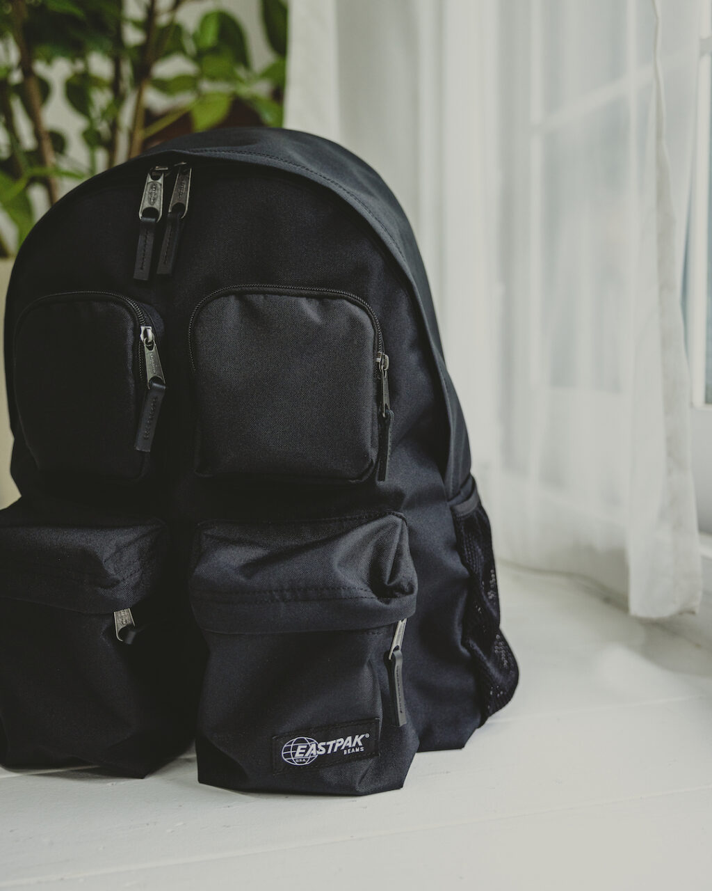 多彩なポケットで機能倍増！ ビームス別注イーストパック最新作は