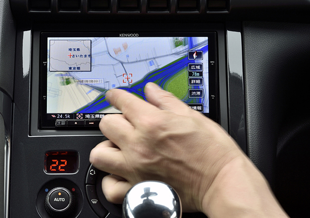 ケンウッド「MDV-Z701」 スマホ連携をとことん活用したハイレスポンス