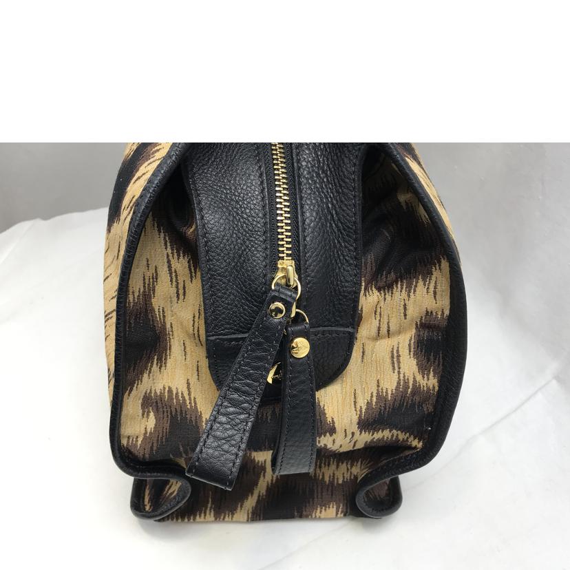 Vivienne Westwood ヴィヴィアンウエストウッド