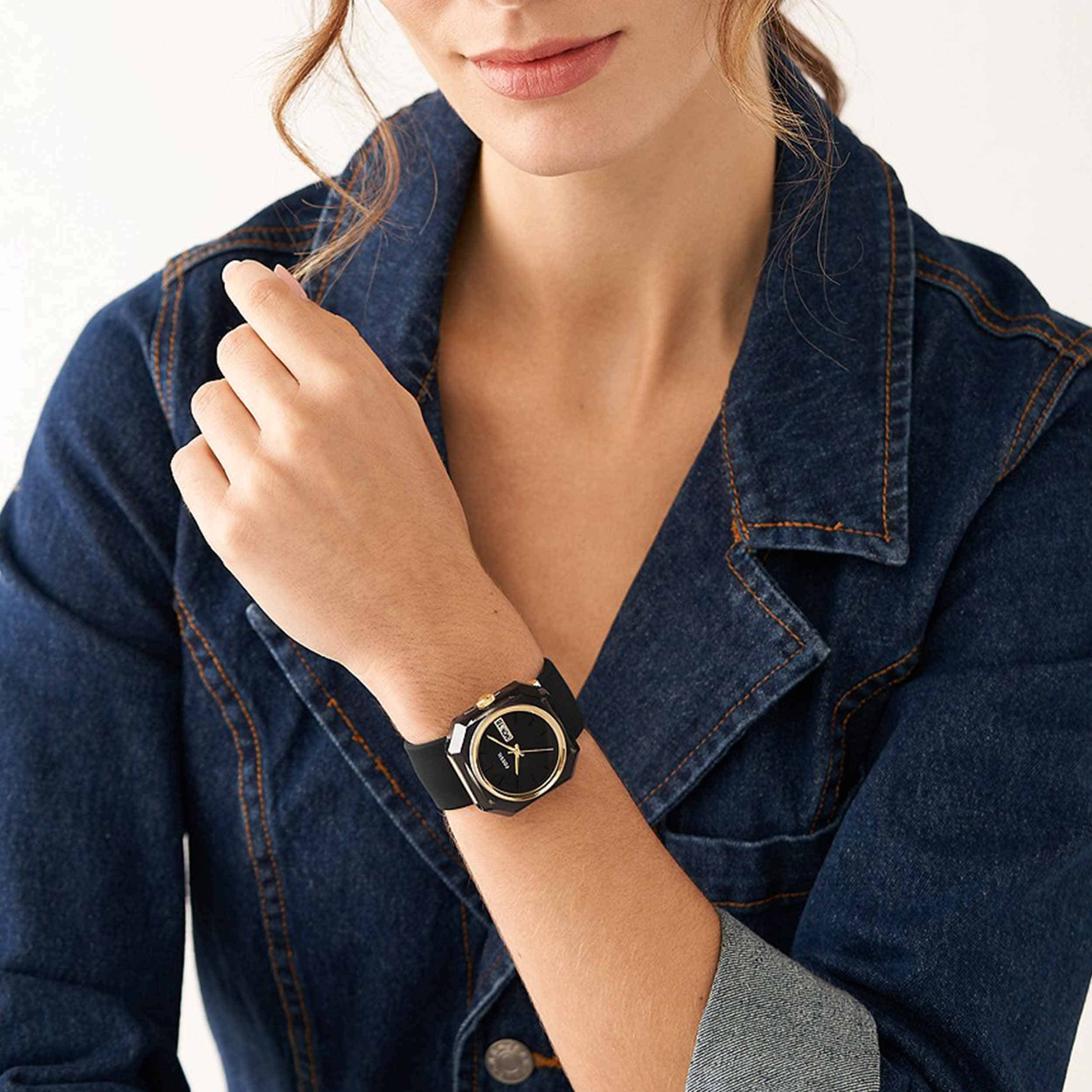 Fossil is Banking on Pure Nostalgia with the Rock Candy Slap Watch