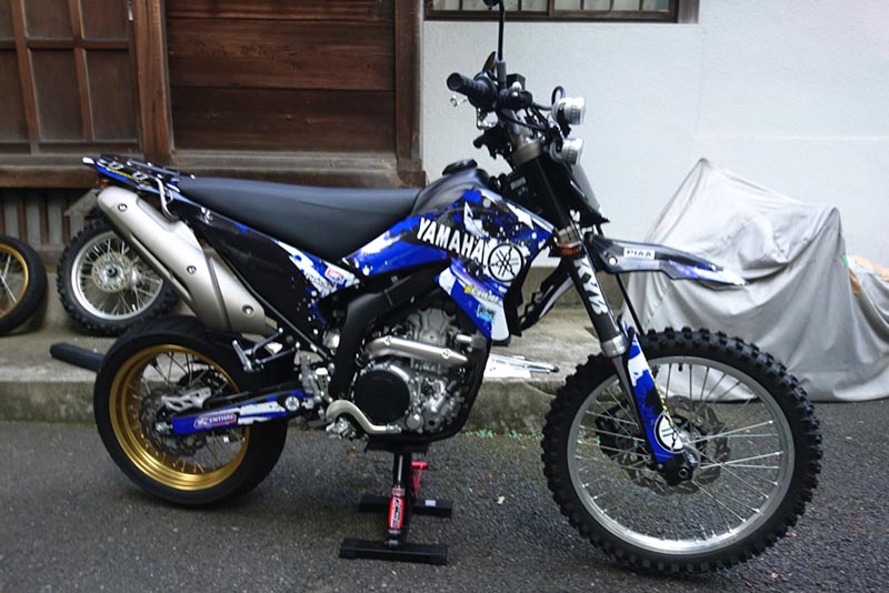 超簡単！WR250R/Xハイシート化解説！足つきから取付方法まで | WR250X