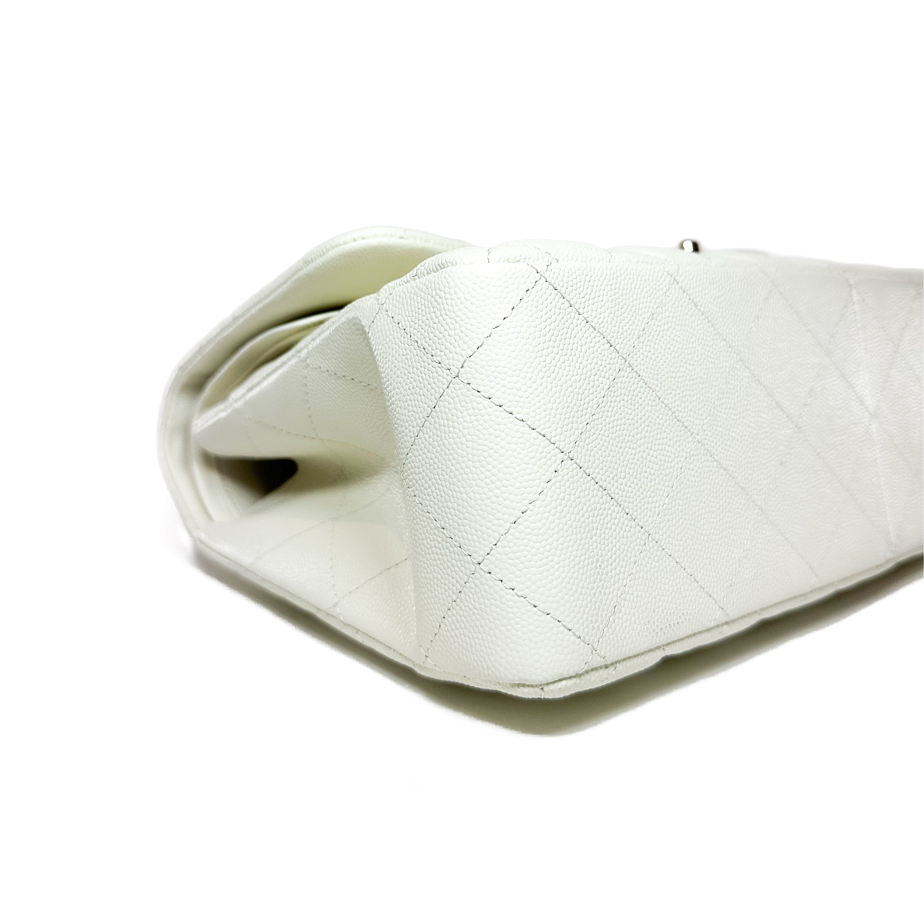 Chanel White Jumbo Double Flap Bag – Consign of the Times ™