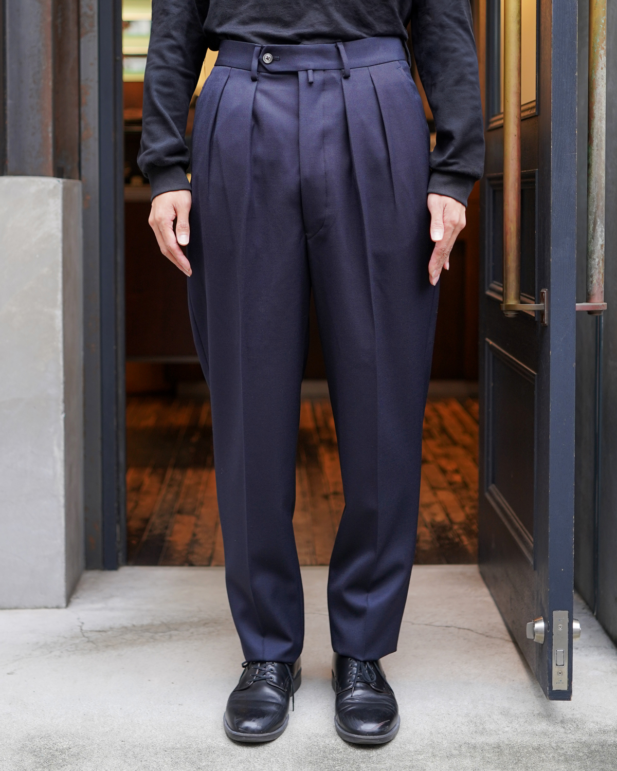 NEAT｜Back Satin Gabardine｜WIDETAPERED - Navy｜PRODUCT｜Continuer