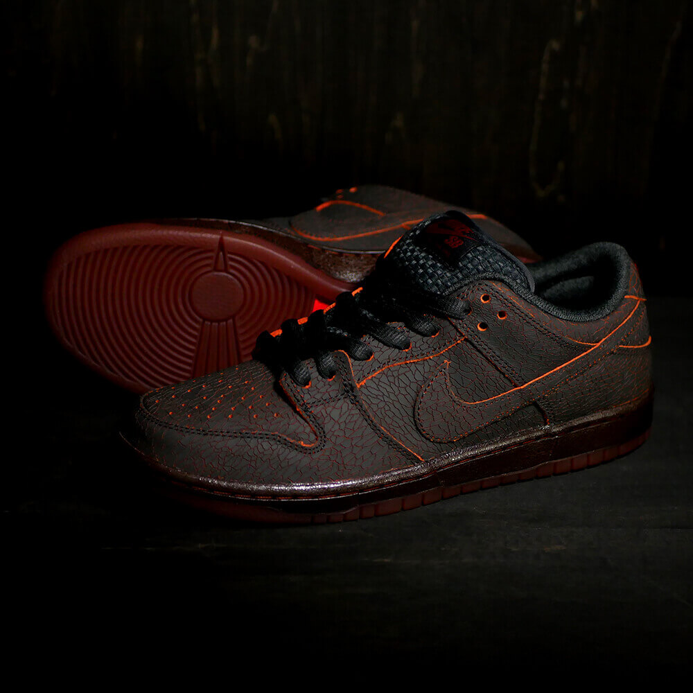 商品情報】 NIKE SB シューズ DUNK LOW PRO PRM “Krampus” HV1668-001