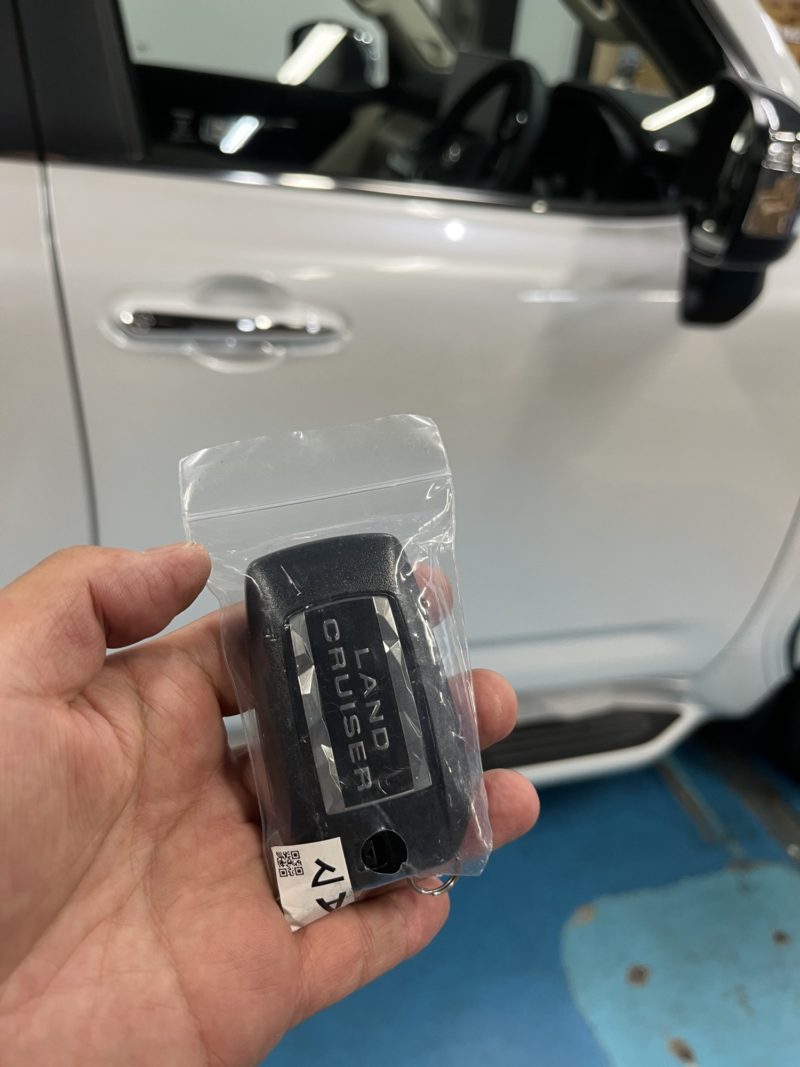 ランクル300スマートキー登録 - 外車・国産車の鍵作成や修理なら車の鍵