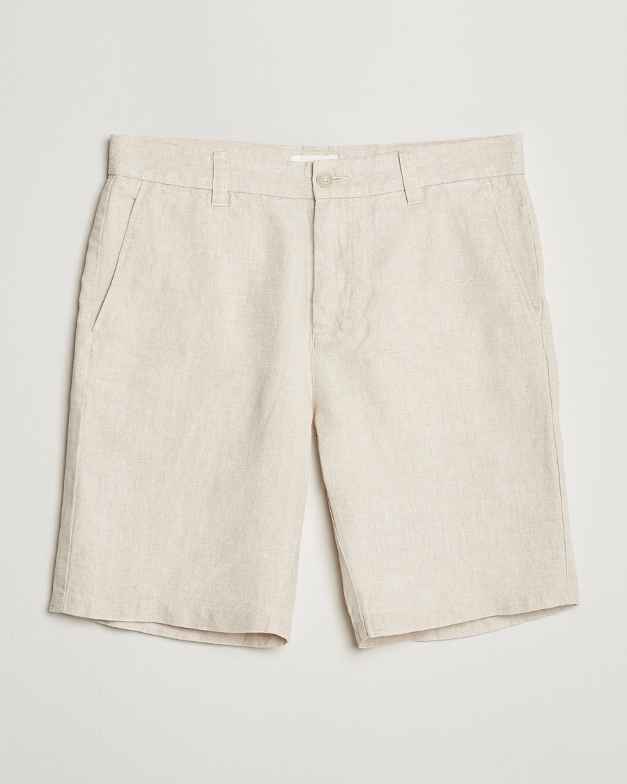 Auralee Finx Linen Easy Shorts Ecru at CareOfCarl.com