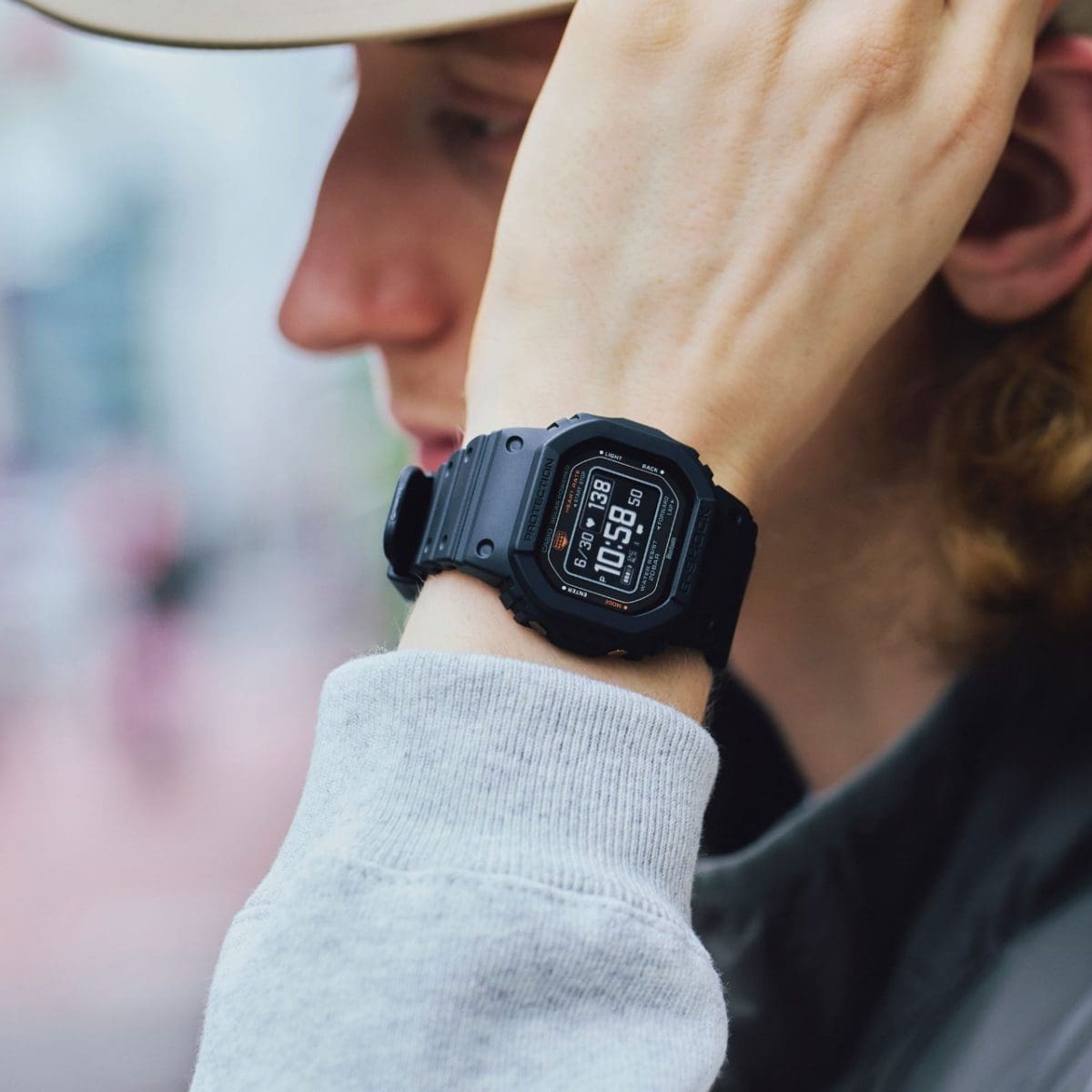 DW-H5600-1 | G-SHOCK G-SQUAD Black | CASIO CANADA