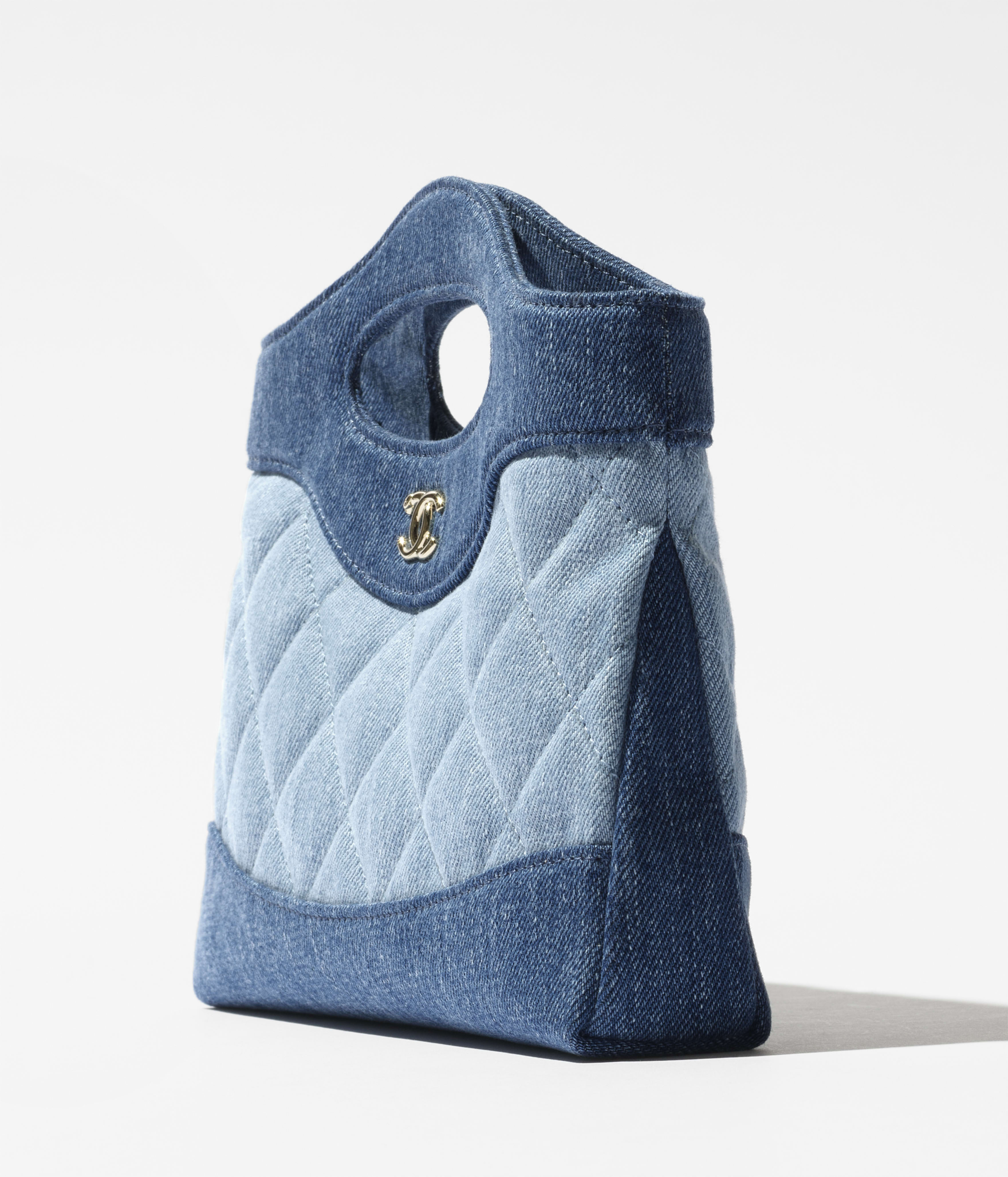 チェーン クラッチ - ウォッシュド デニム、ライトブルー & ダーク