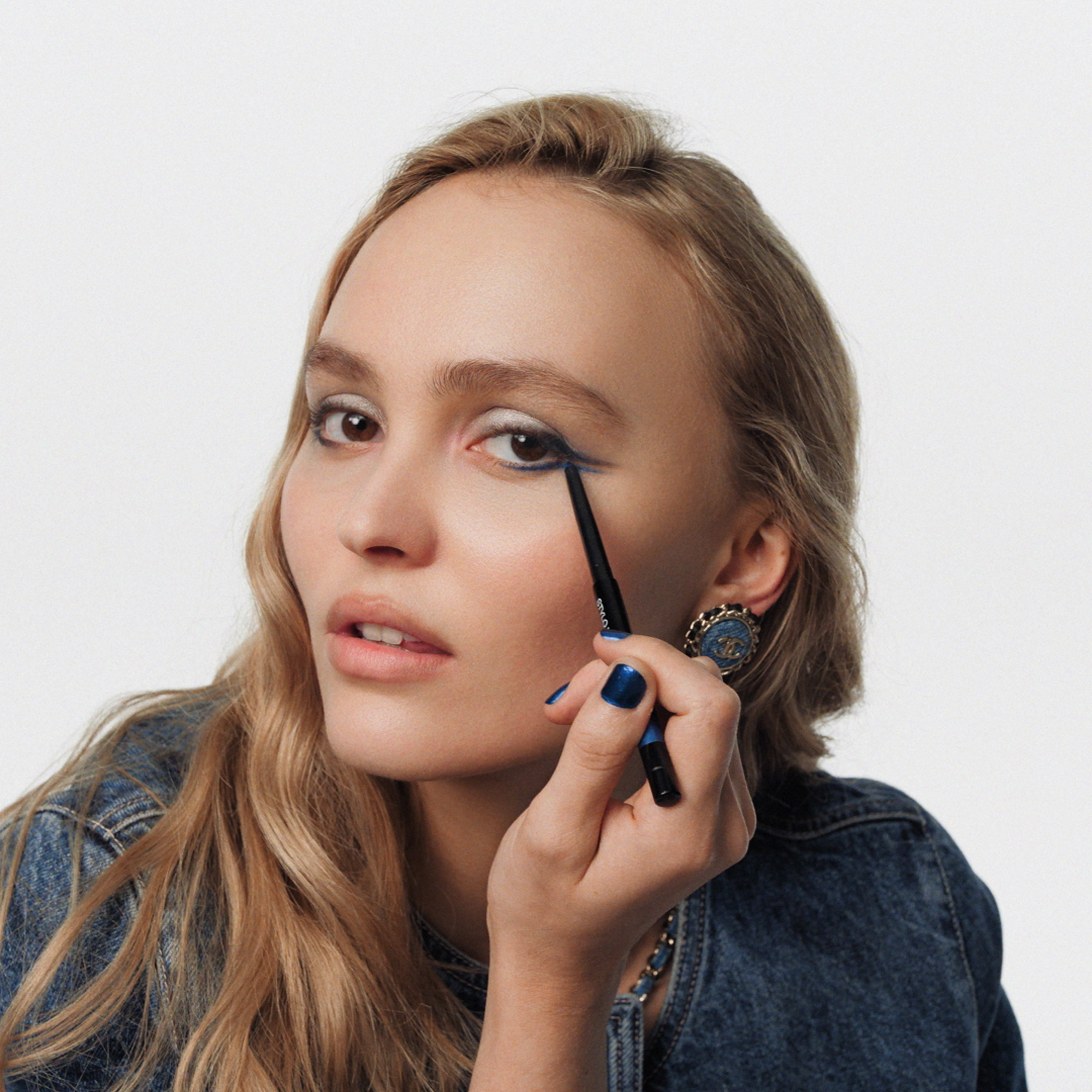 ココ デニム パウダー ハイライター | CHANEL シャネル