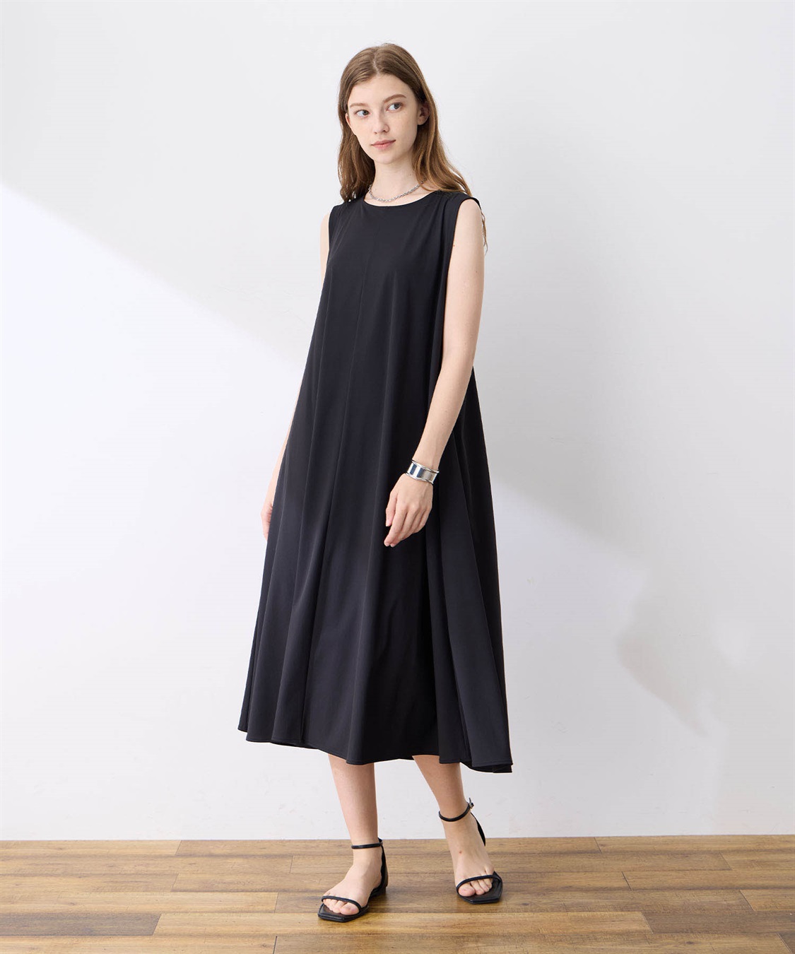 接触冷感】超冷感ノースリーブワンピース LE SOUK HOLIDAY｜クロス