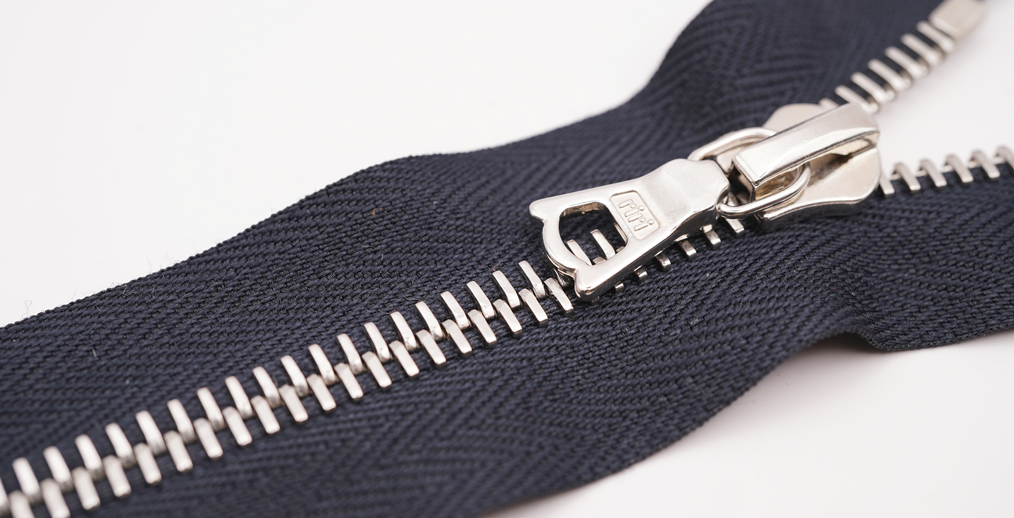 riri | アパレル副資材・OEM縫製委託なら株式会社クロップオザキ