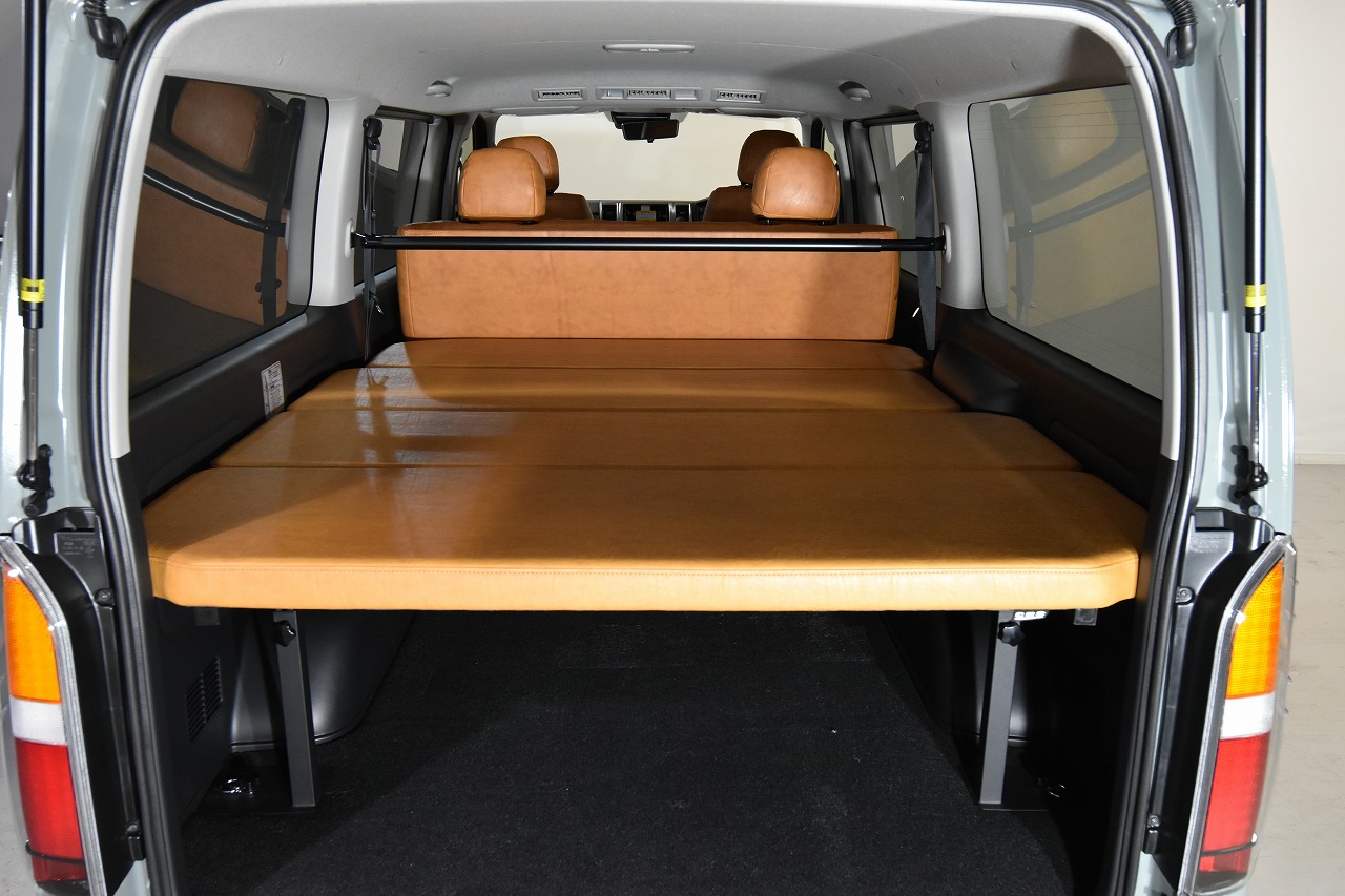 200系ハイエースバンスーパーGLナロー用 カーゴマット コンプリート