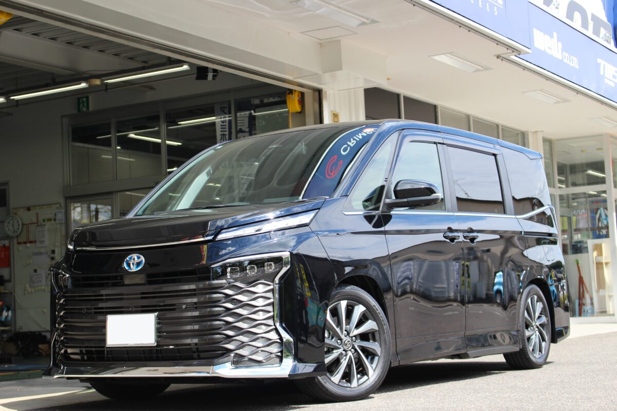 90系ヴォクシーの腰高感をお手軽に解消できる！ダウンサス取付＆3D