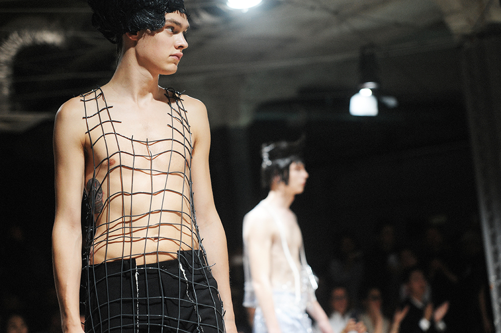 COMME DES GARCONS HOMME PLUS SPRING-SUMMER 2017 PARIS | CRASH Magazine