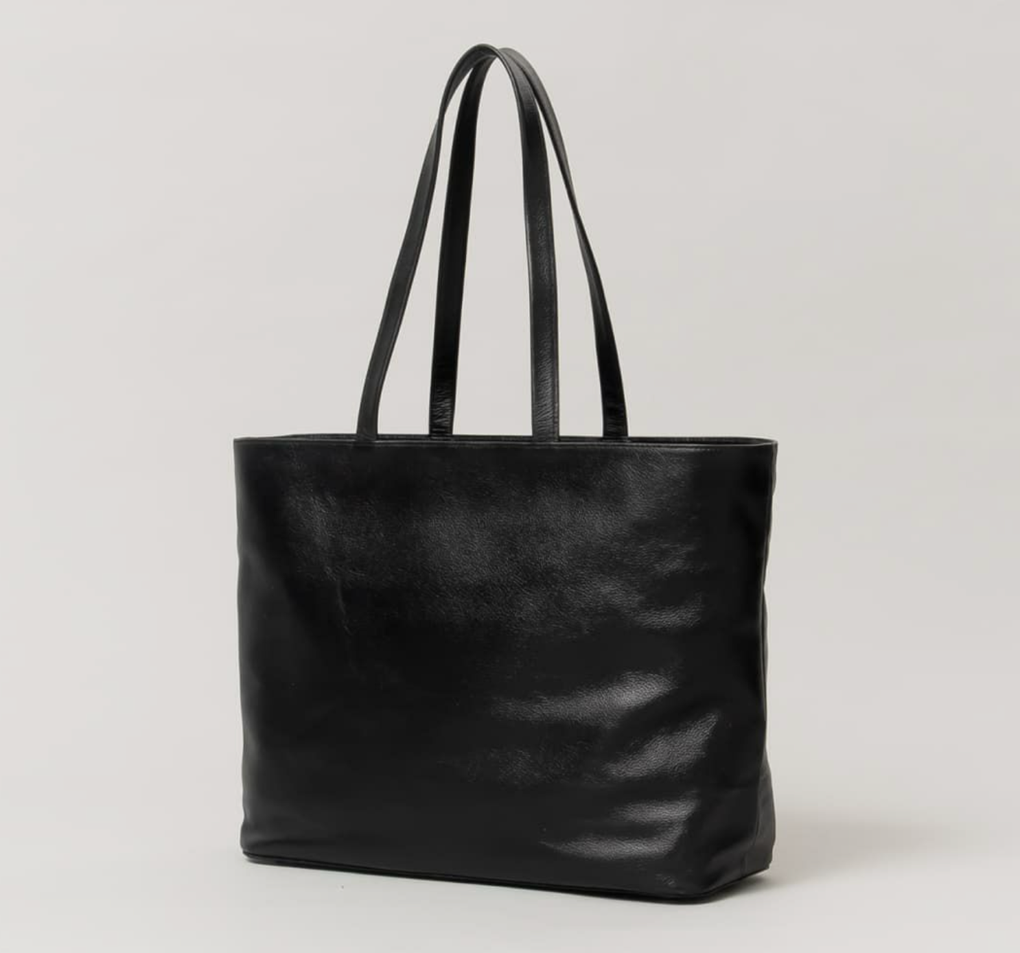 シンプル＆大容量！牛本革トートバッグ │LIB │ ショップブログ