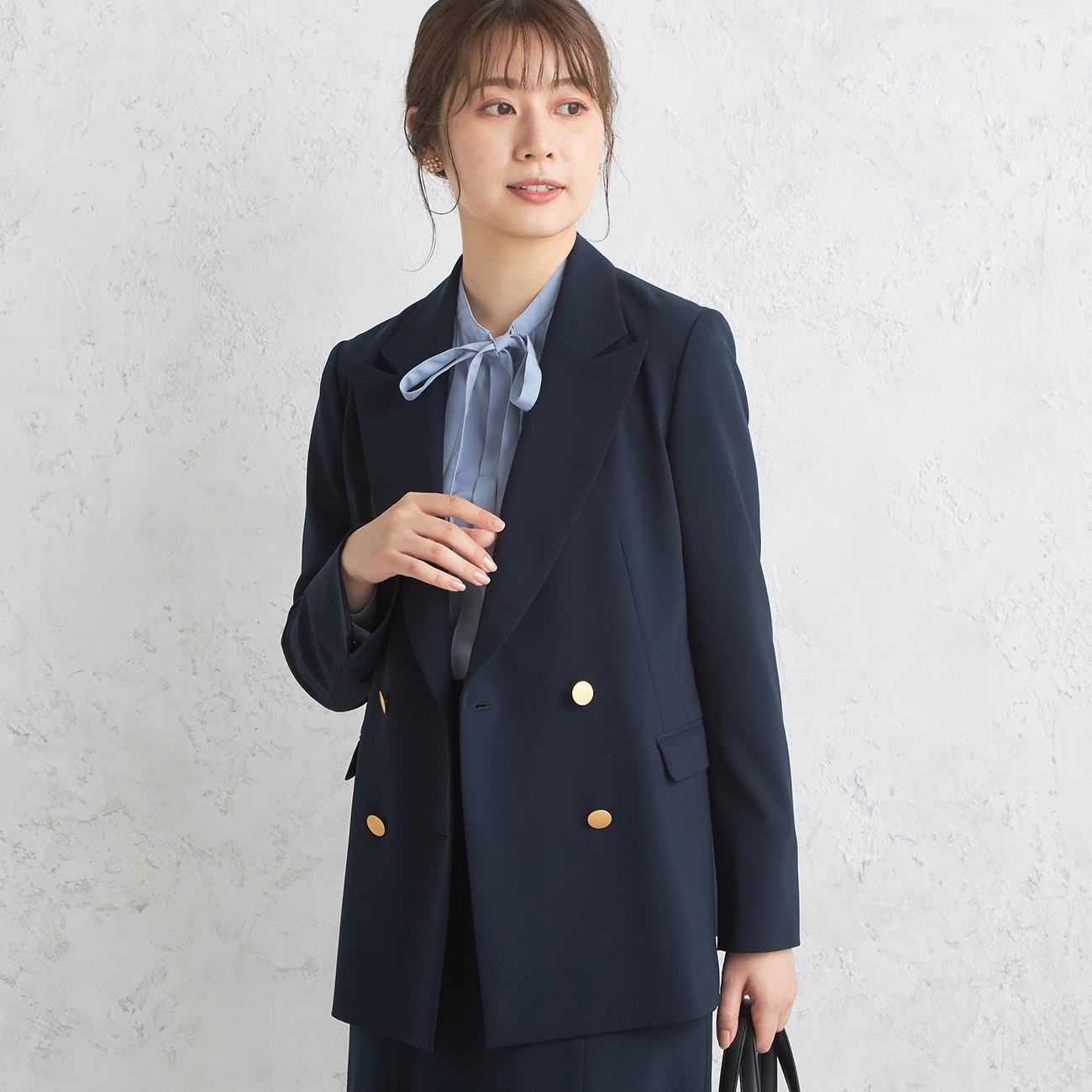 アウトレット】パウダリーストレッチツイル ダブルジャケット 紺