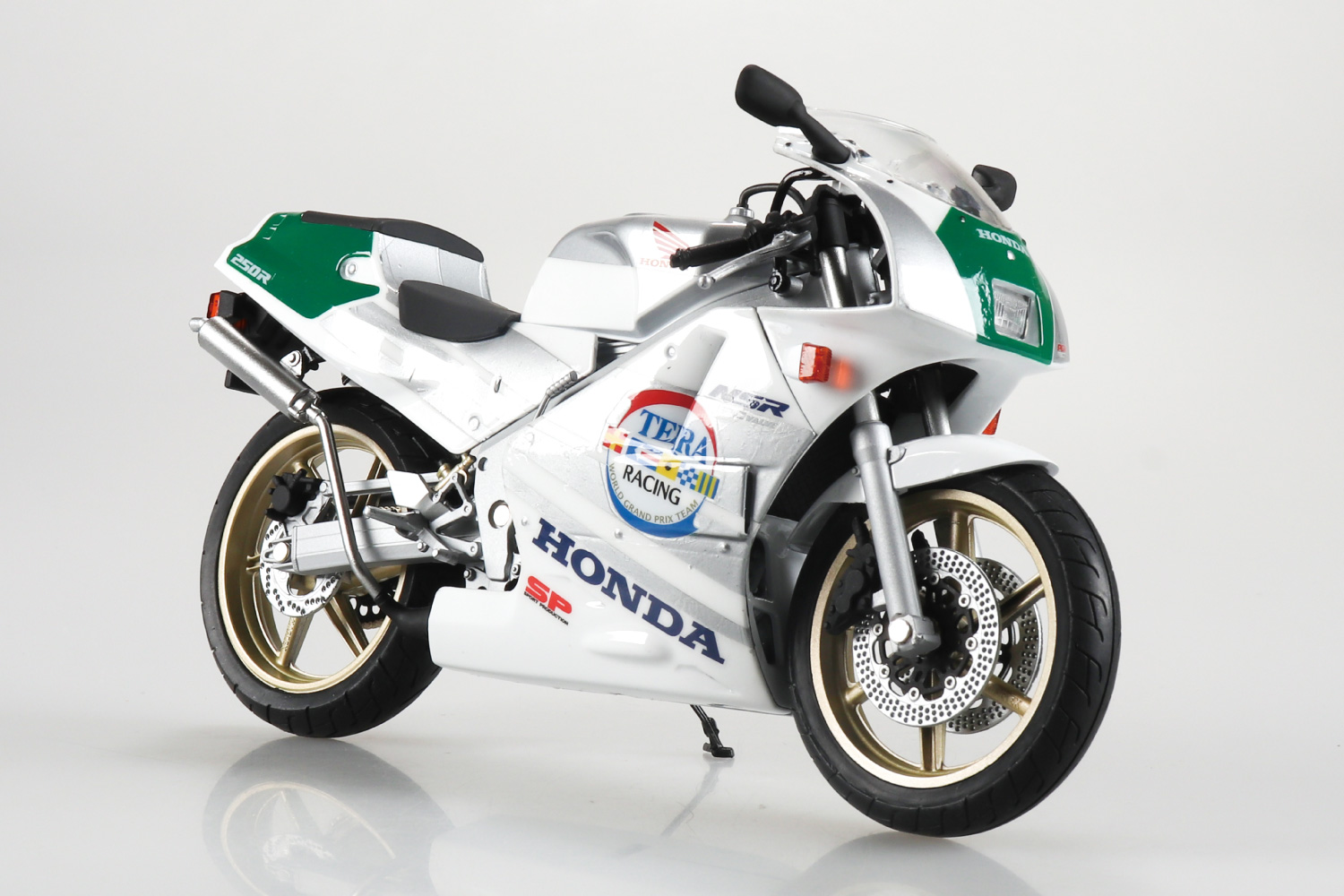 Honda NSR250R SP '89 ロスホワイト×テラシルバー×ノーベンバー