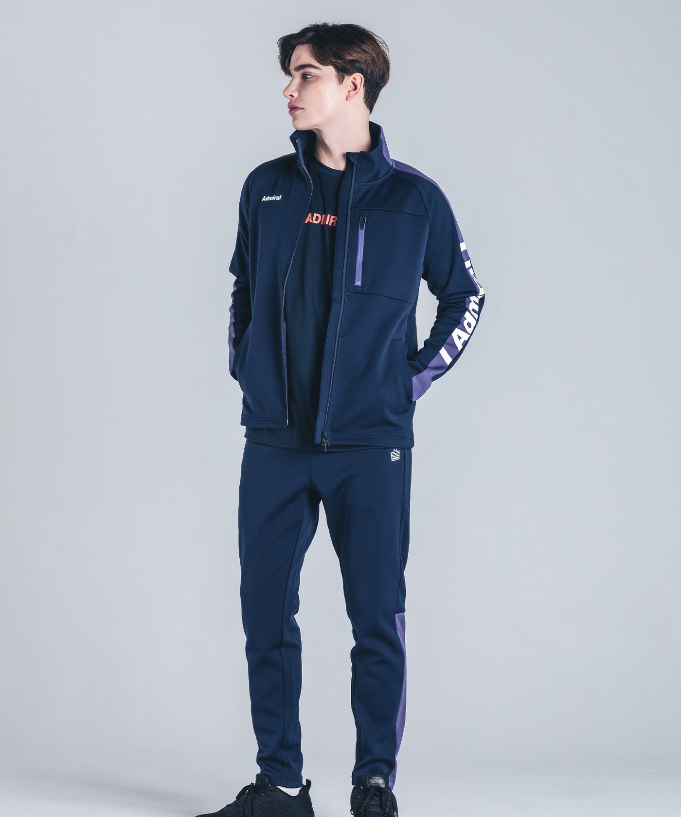 サイドラインロゴハイネックジャケット ATMA425 – ADMIRAL