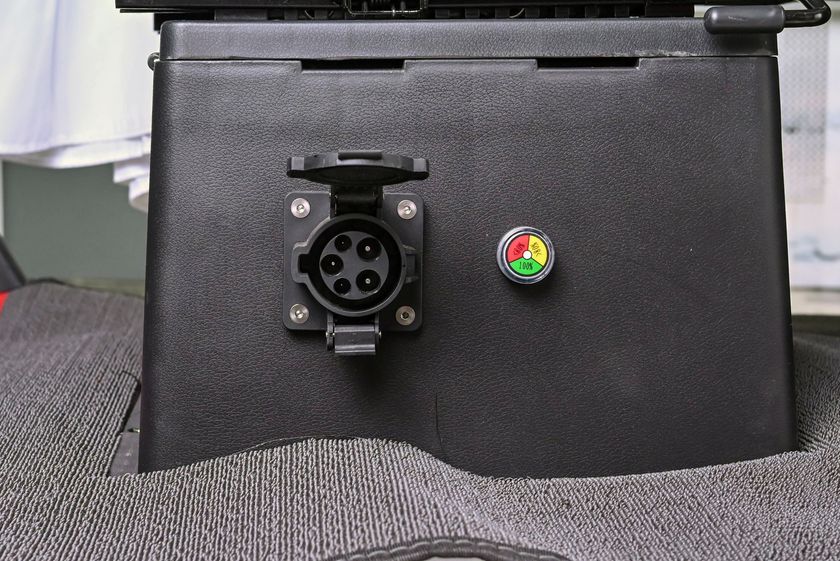 EV三輪自動車「VIVEL TRIKE(ビベルトライク)」が 機能を大幅に強化した