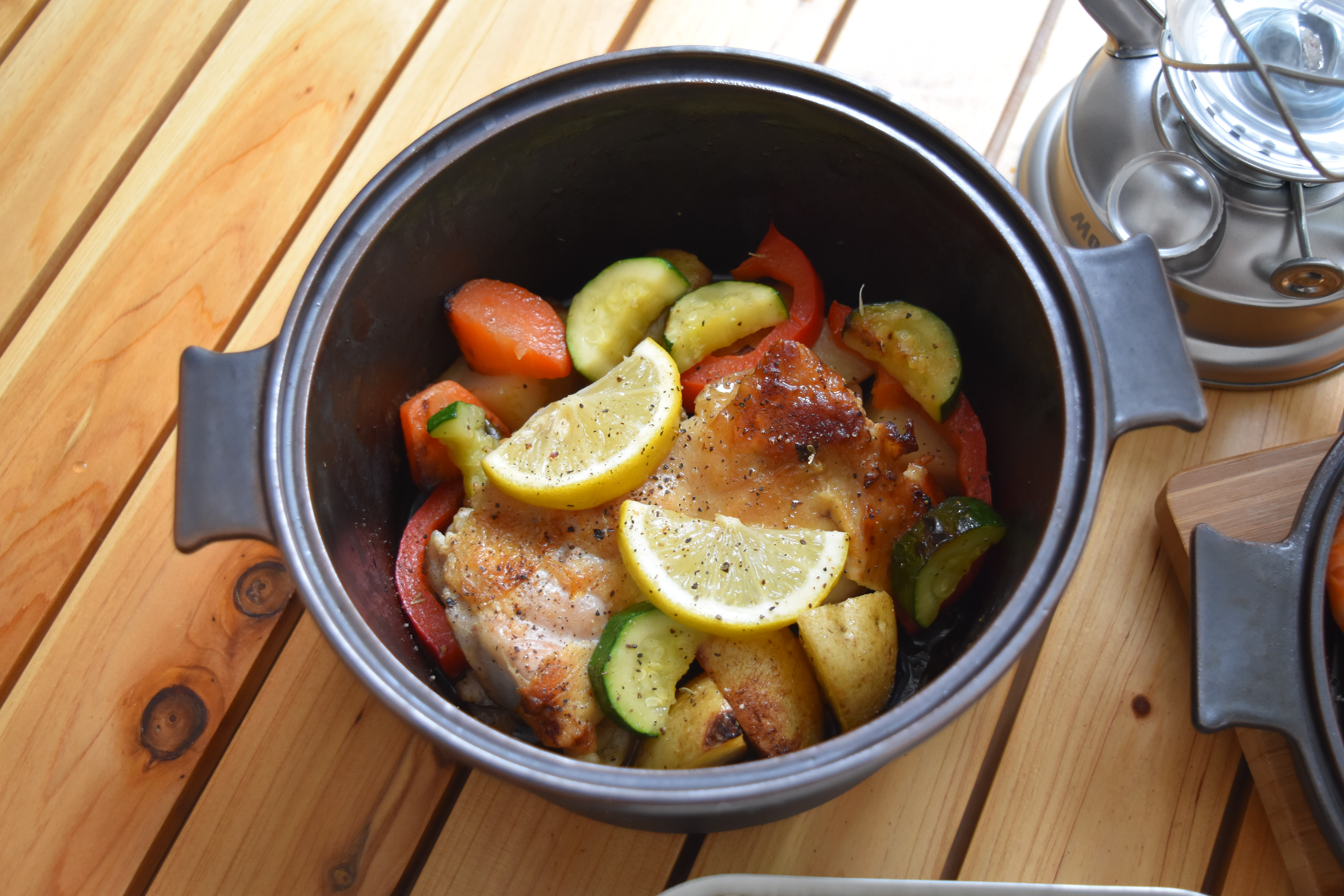 伝統の瀬戸焼製で超軽量・レンジもOKのダッチオーブン 「マルチ