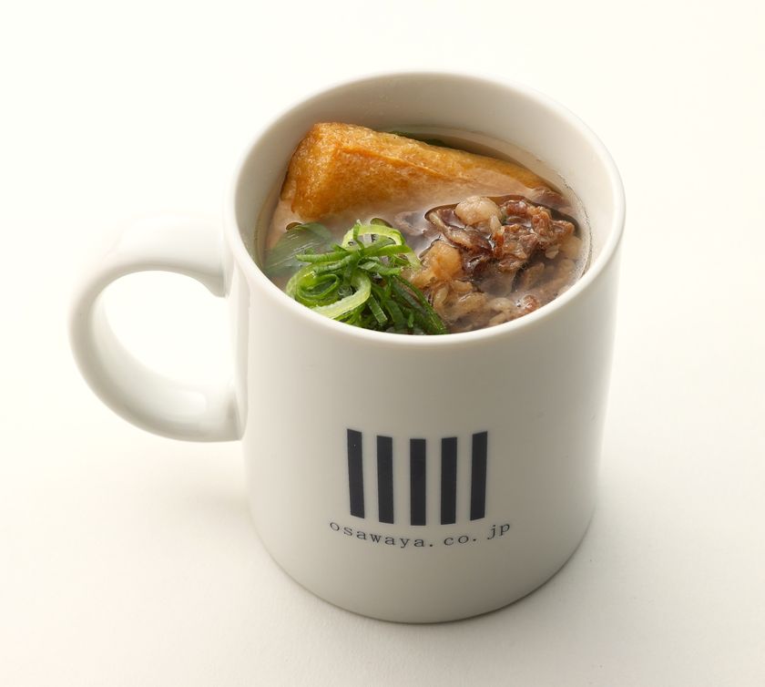 受賞の味を、立ち食いで 伊香保・石段街に熱々マグカップうどん登場