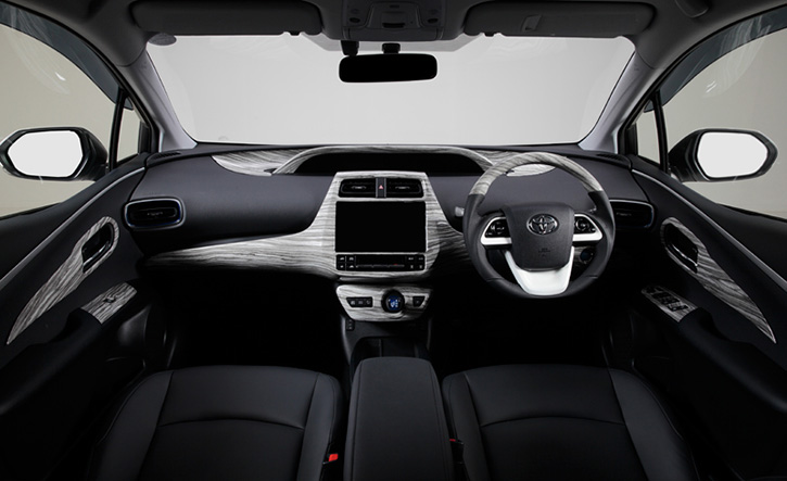 プリウス50系用パネルセット REVIER(レヴィーア)｜PRIUS Online