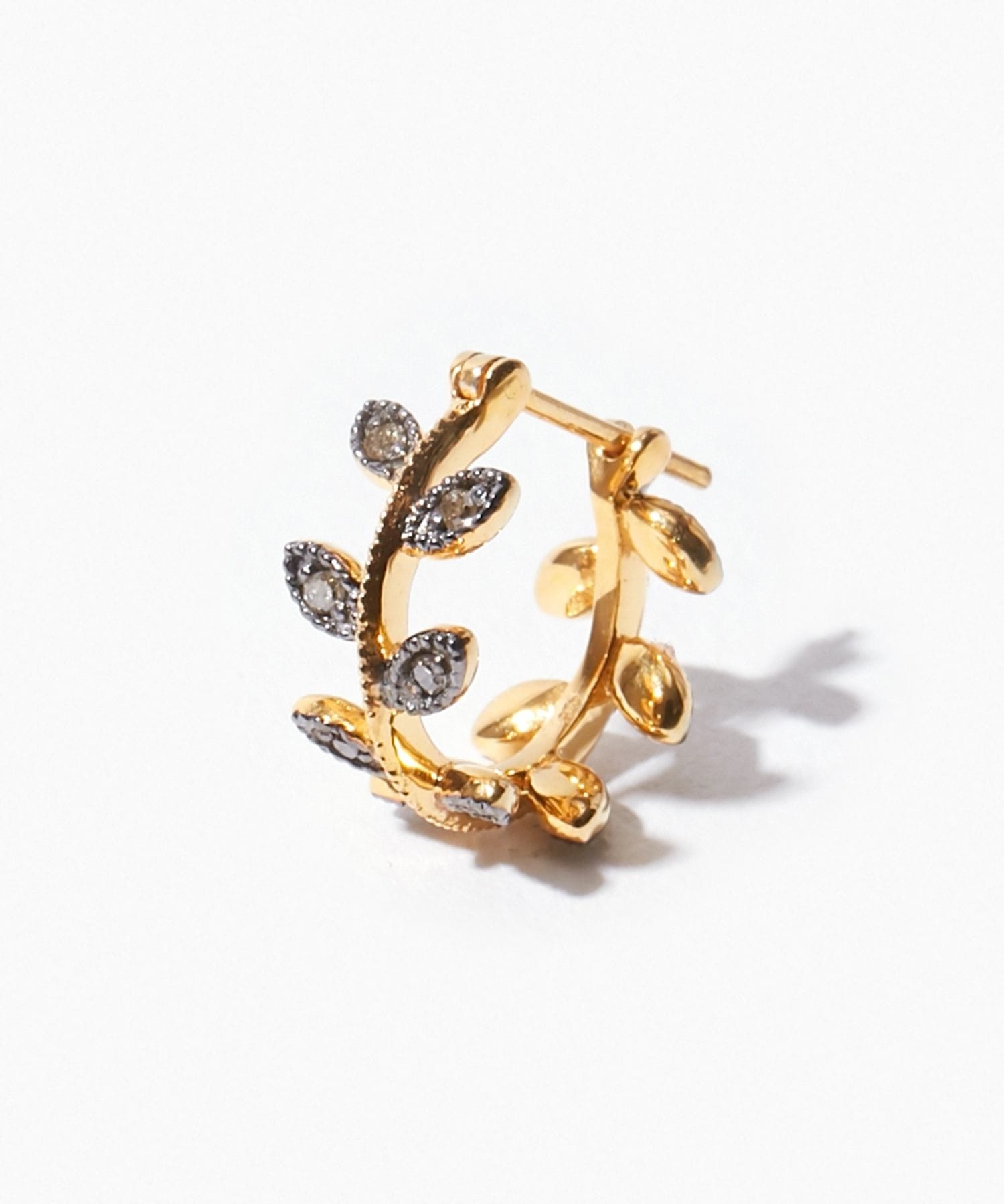 citronnier] leaves pave diamonds mini hoop pierced earring｜ARTIDA