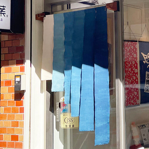 新作】手織り藍染めのれんのご紹介 | 手ぬぐい│アート蒼公式サイト