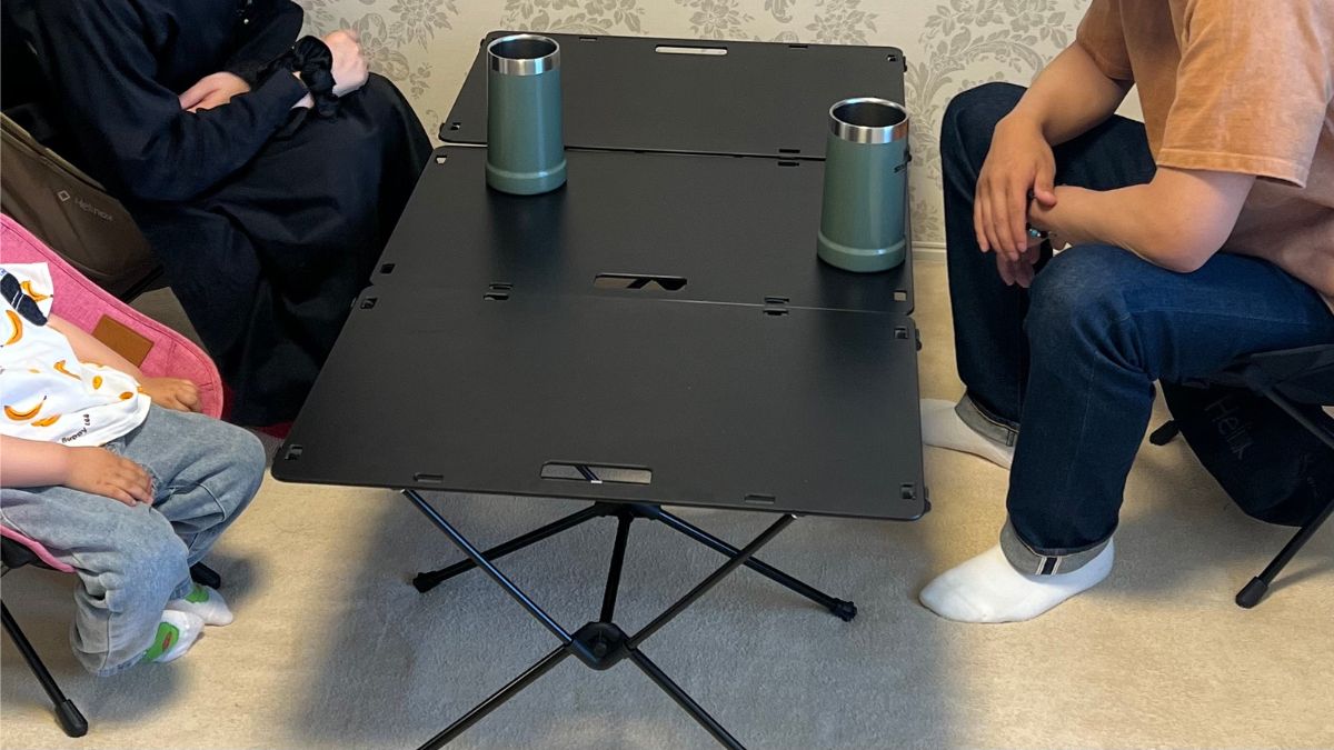 ヘリノックス「テーブルワンソリッドトップ」の使い心地は？自宅でも