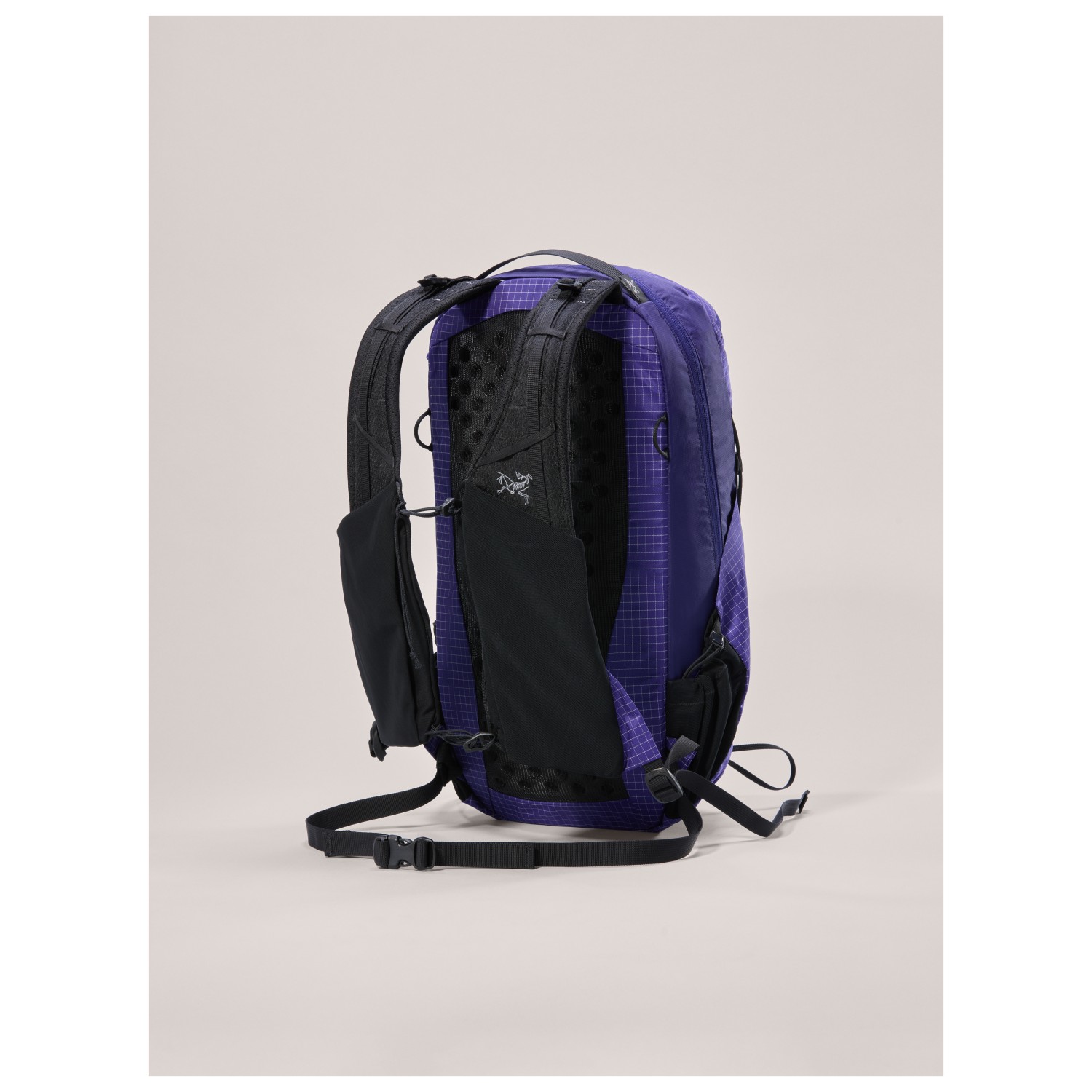 Arc'teryx Aerios 18 - Walking backpack | Free EU Delivery