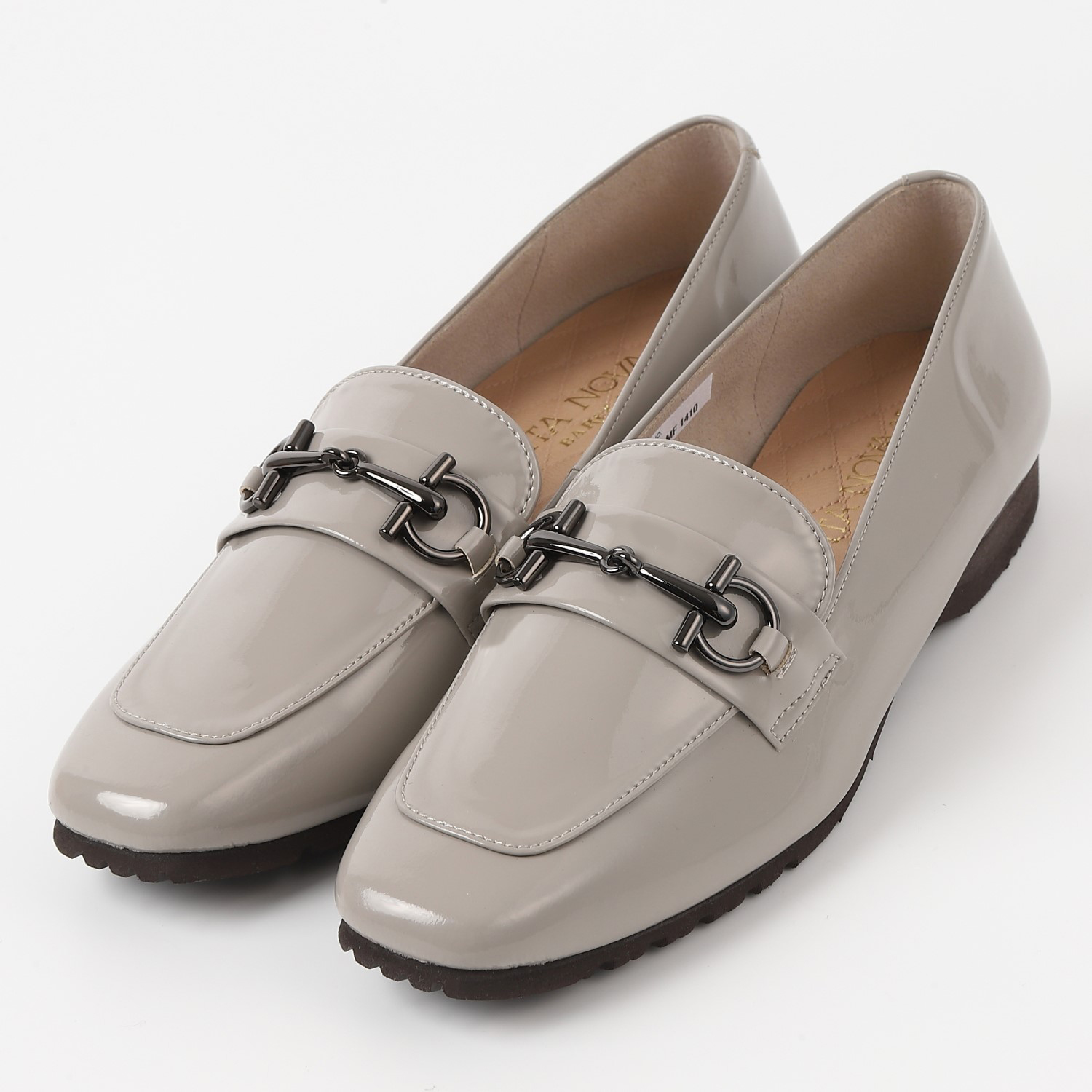 VITA NOVA（ヴィタノヴァ）晴雨兼用エナメルローファー ピンクベージュ