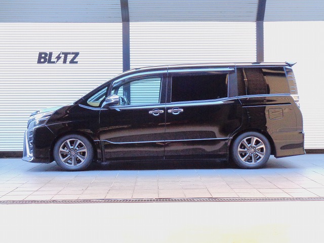 encode42 BLITZ ZZ-R 車高調 ZRR80 ヴォクシー BLITZ（ブリッツ