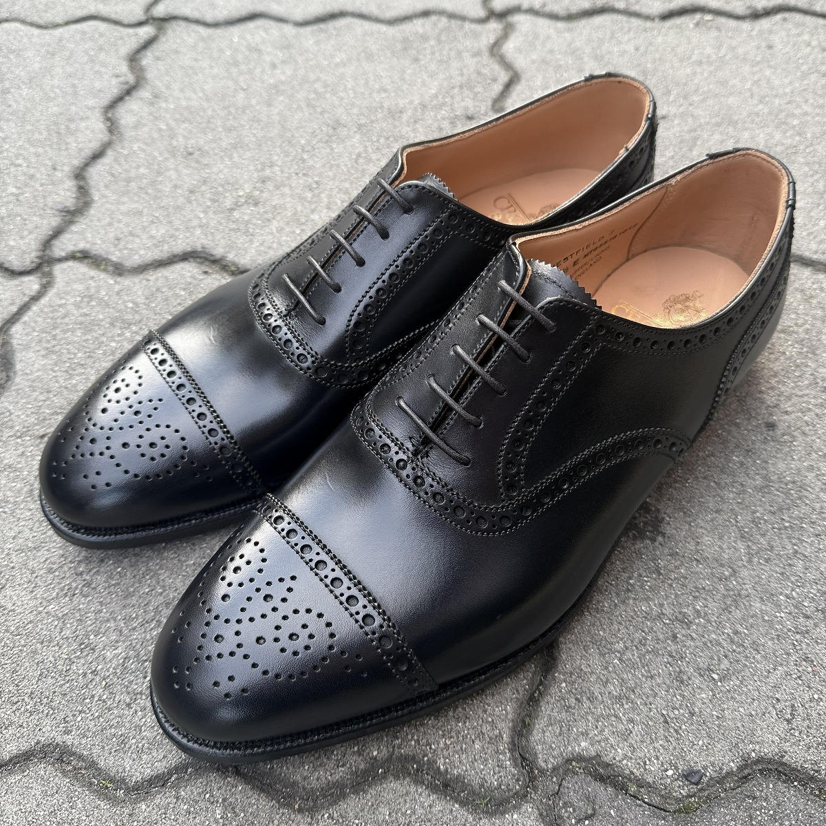 冬の装いにおすすめのクロケット＆ジョーンズのセミブローグ | Trading