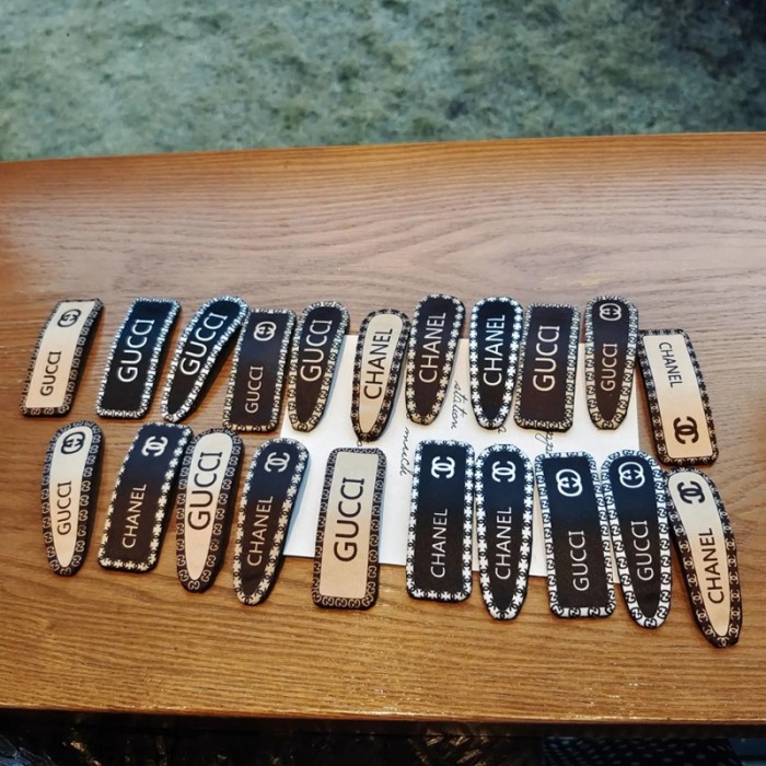 シャネルブランドヘアクリップおしゃれ 幅広グッチ ヘアピン 2点セット