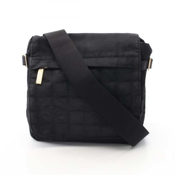 シャネル(CHANEL)シャネル ニュートラベルライン ショルダーバッグ