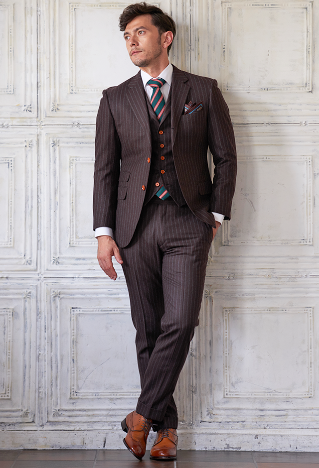 ブラウンスーツ・ストライプのコーディネート（TAYLOR）｜581-66774