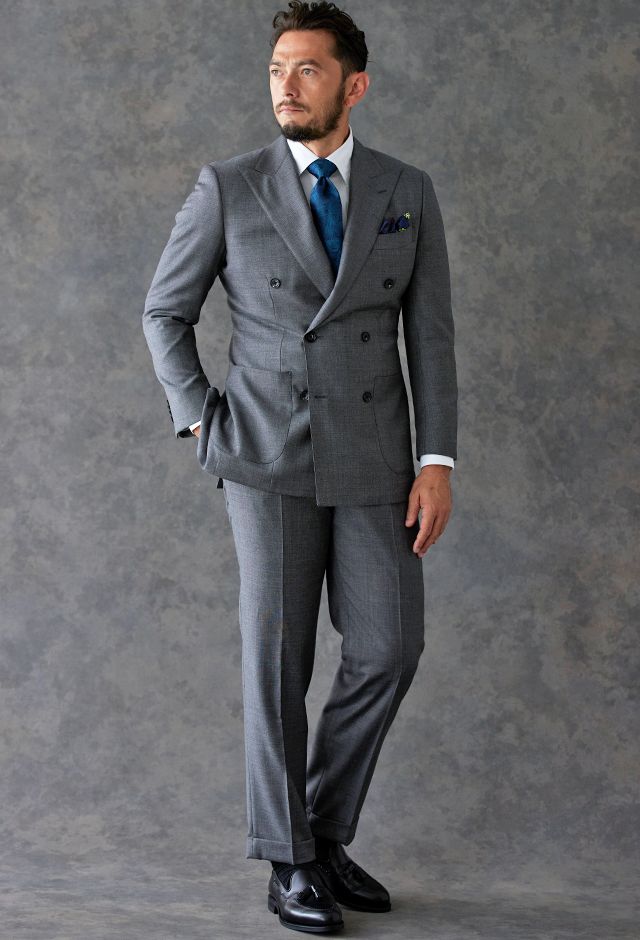 グレースーツ・無地のコーディネート（Cloth Ermenegildo Zegna
