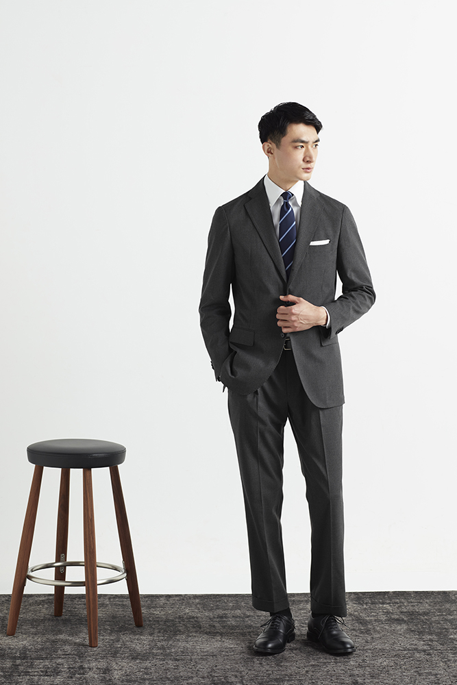 本格ドレスライン「Salon de GW（サロン ド グローバルワーク）」が