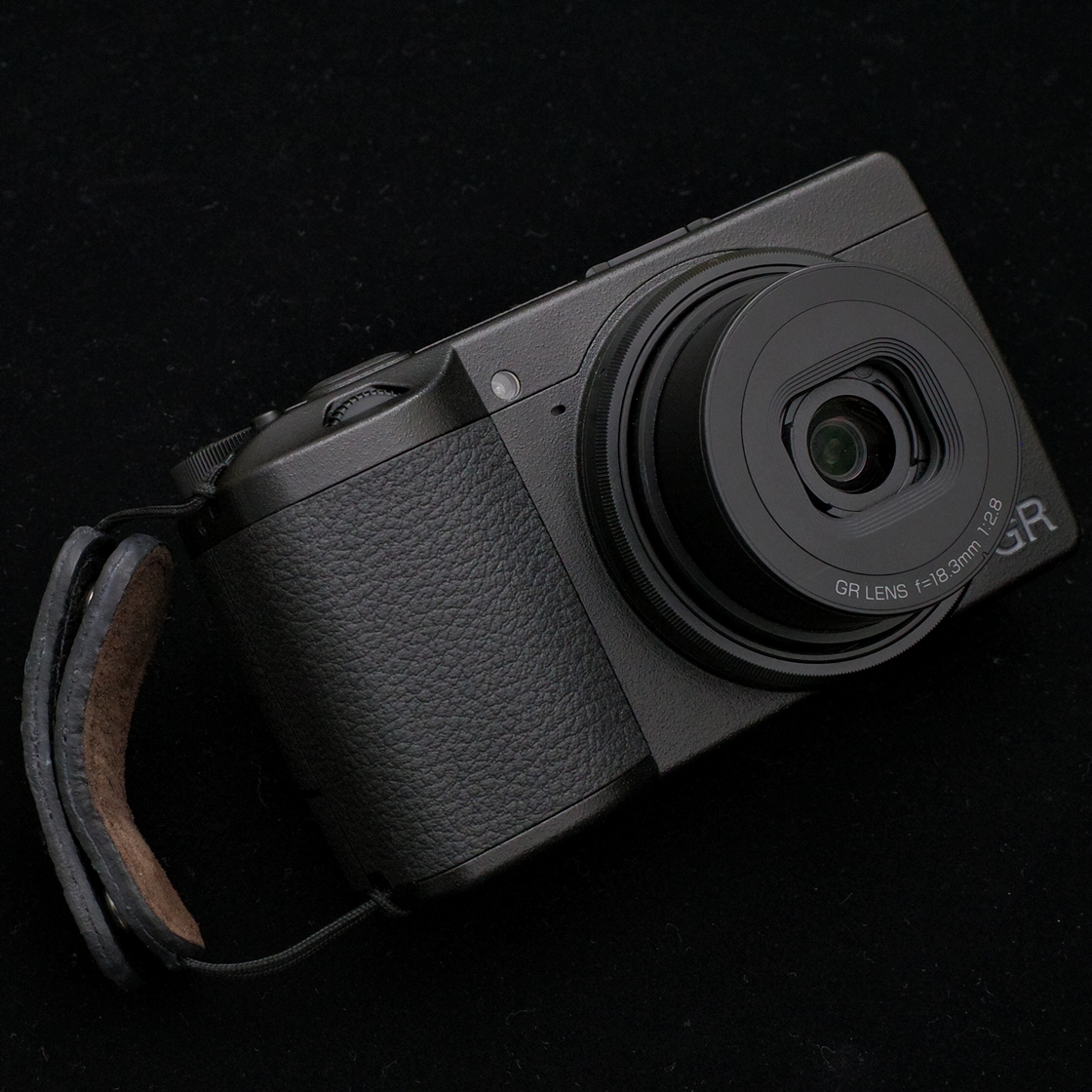 GR III用に商品化していただいた他社ブランドアクセサリーを紹介します