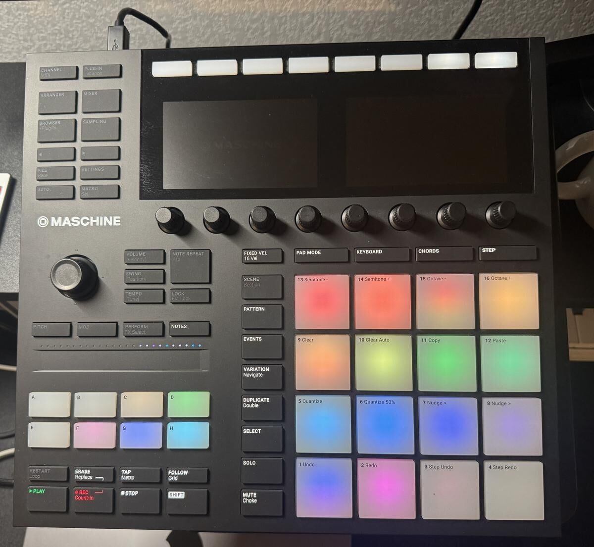 Maschine MK3 + Libraries + 27h of tutorials