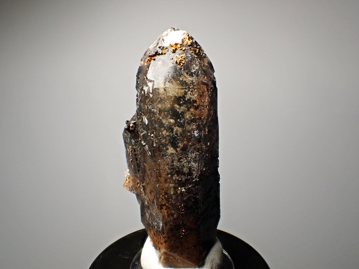 マラウイ産スモーキークォーツ、リーベカイト＆シデライト仮晶 (Smoky