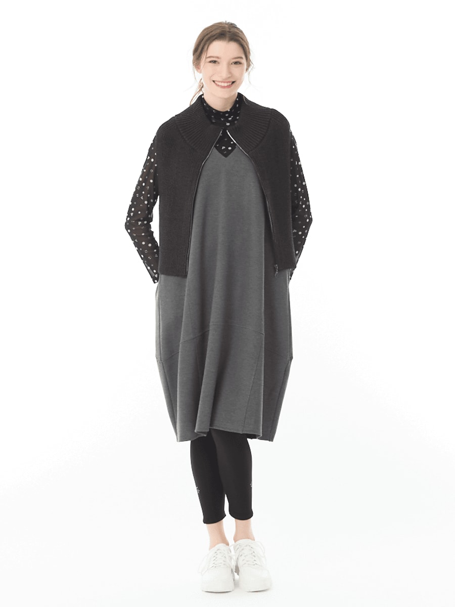 軽量ウール混ニットベスト｜アトリエドール公式オンラインショップ