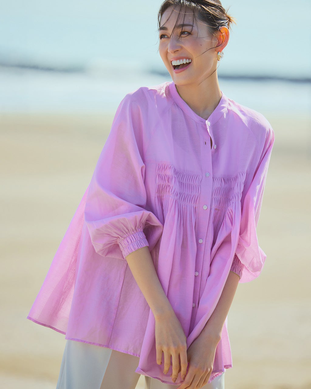 コットン混ボイル・タックデザインブラウス/DoCLASSE