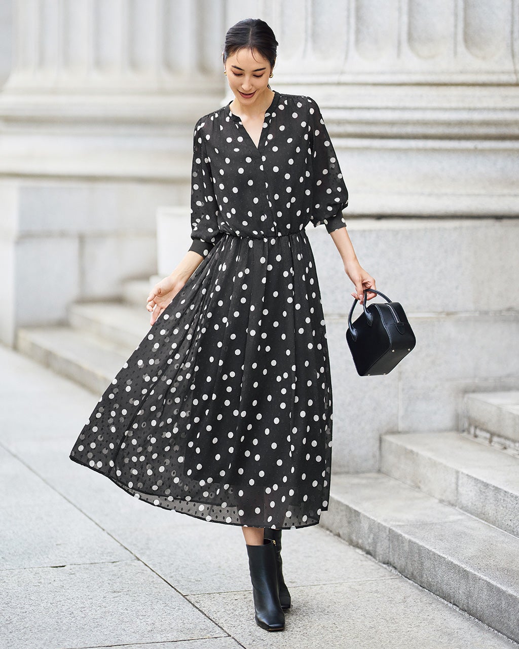 ドットジャカード・ギャザーワンピース/DoCLASSE