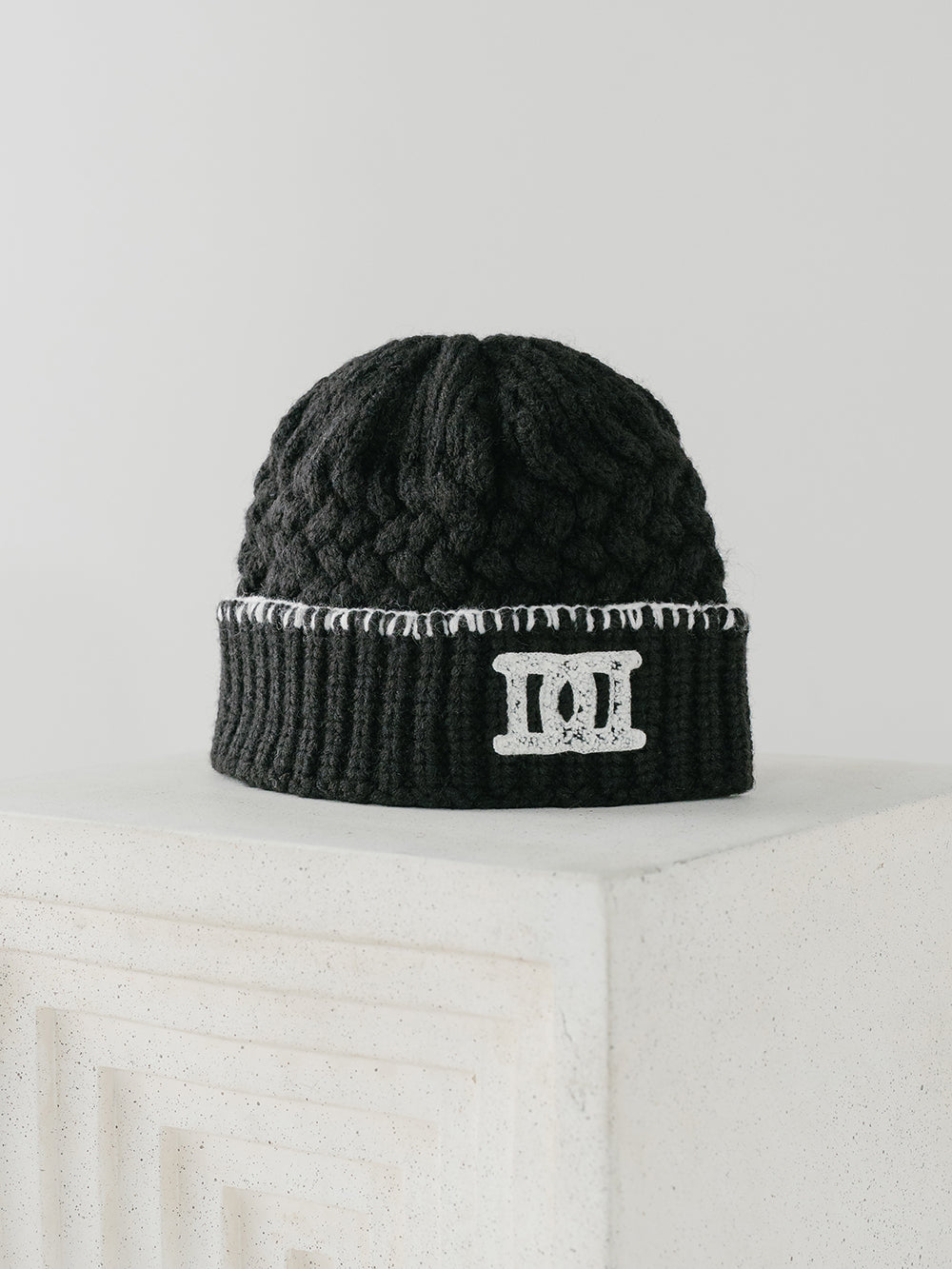 ケーブルロゴアシメニットトップス – Darich (ダーリッチ)