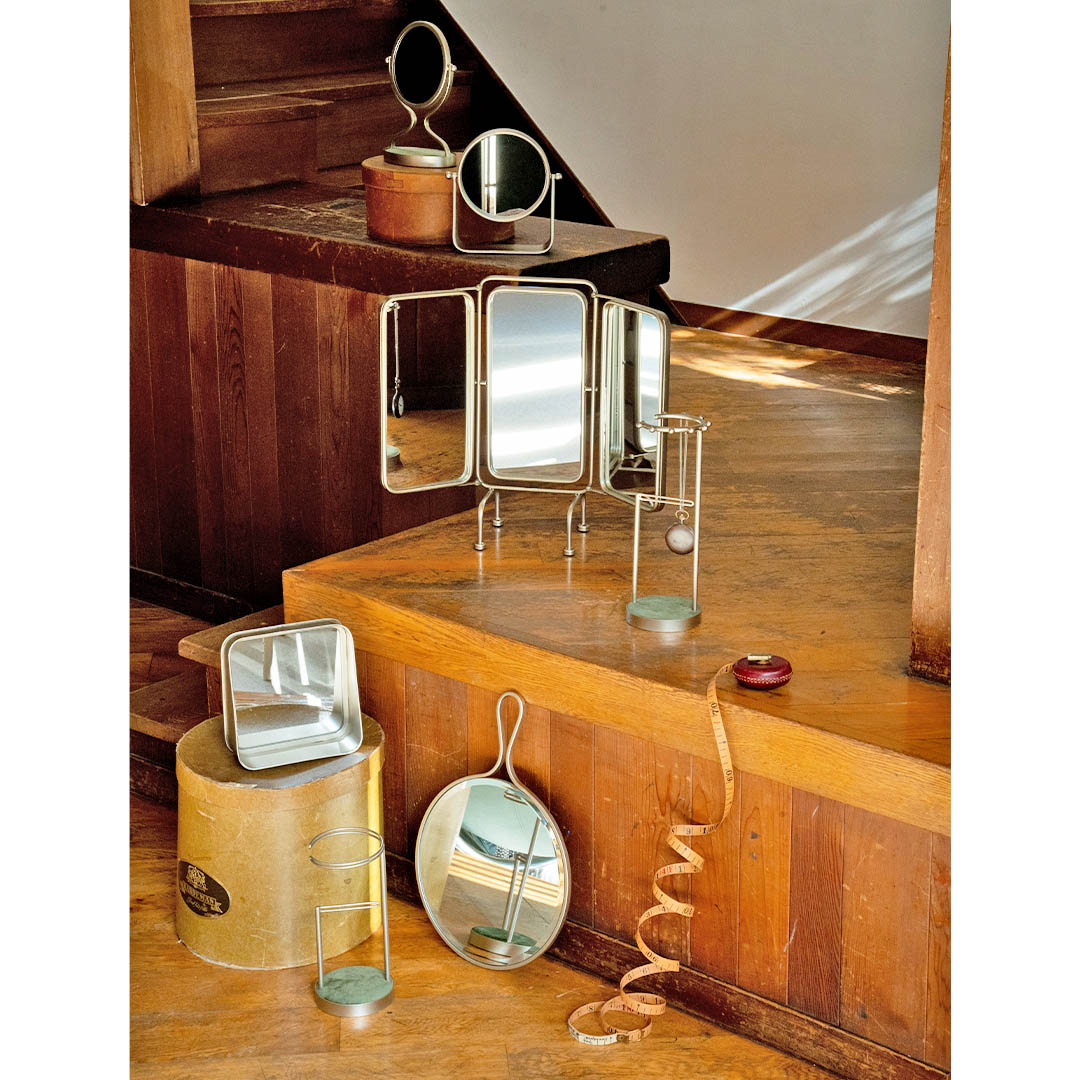 DULTON ONLINE SHOP | WALL MIRROR WITH BEVELED EDGE: インテリア雑貨