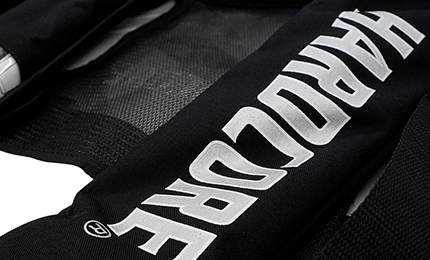 ハードコア® インフレータブルライフジャケット - 釣具の総合メーカー